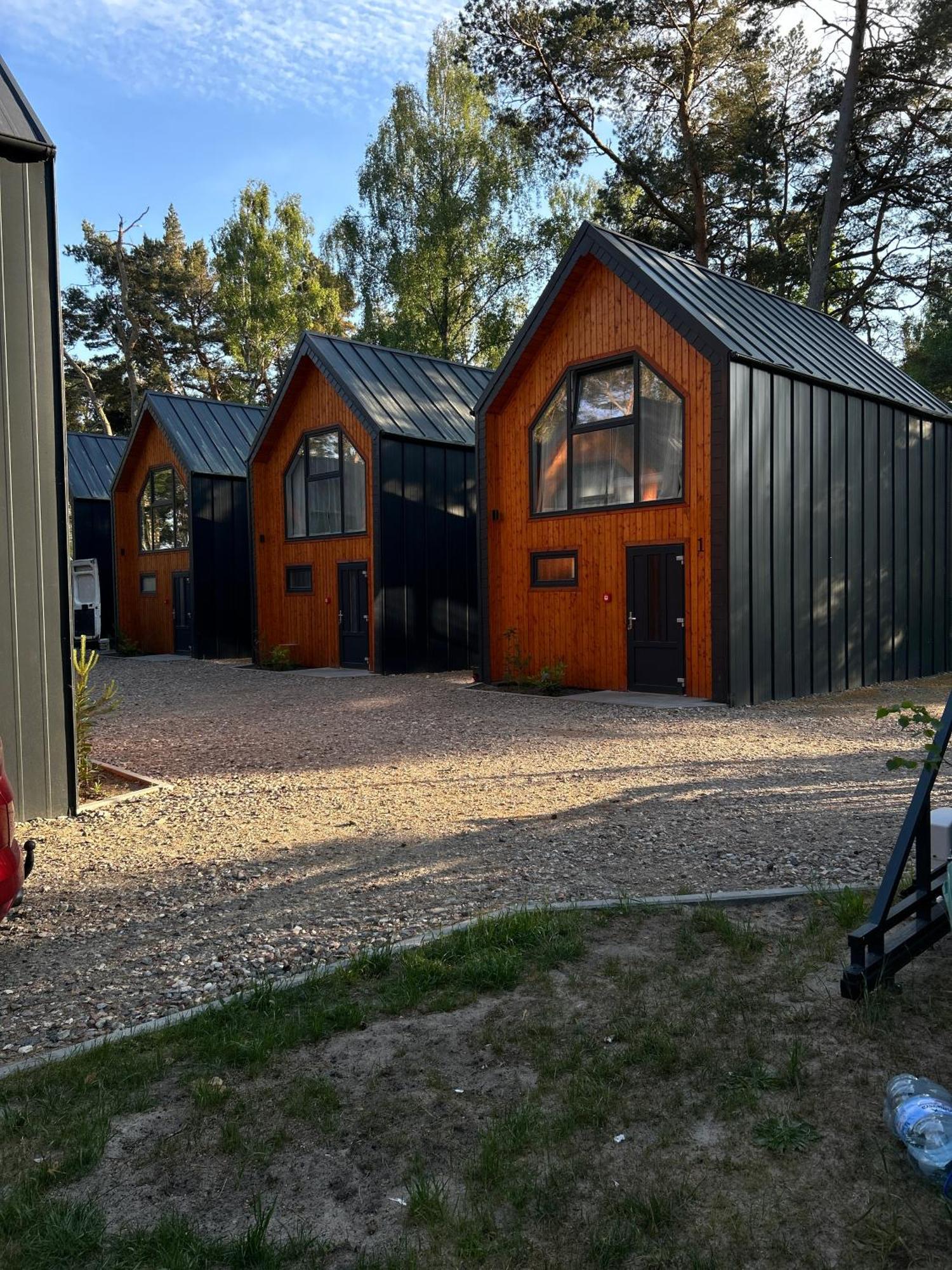 Domki Bursztyn Mrzeżyno Esterno foto